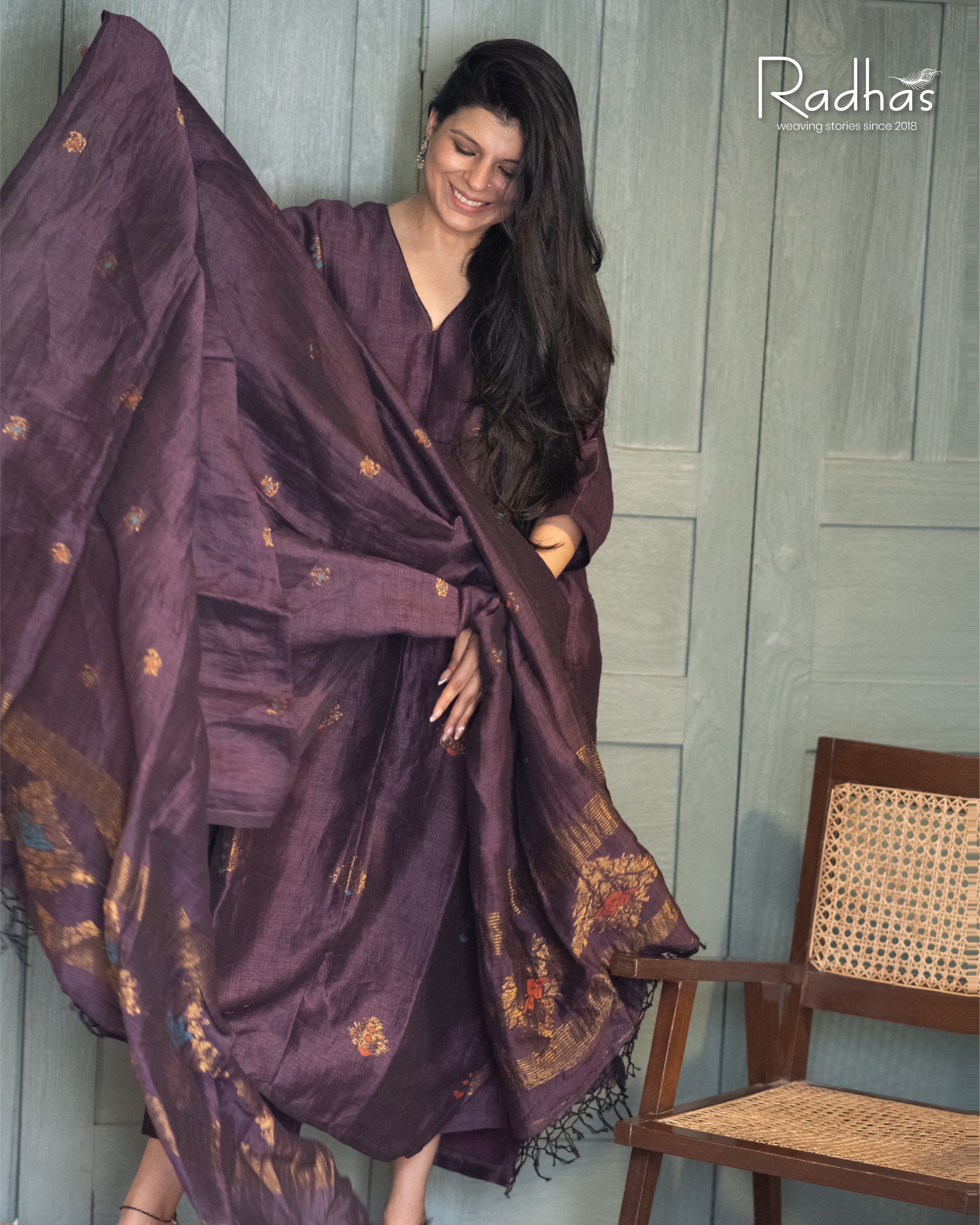 Pure Linen Zari Jamdanis