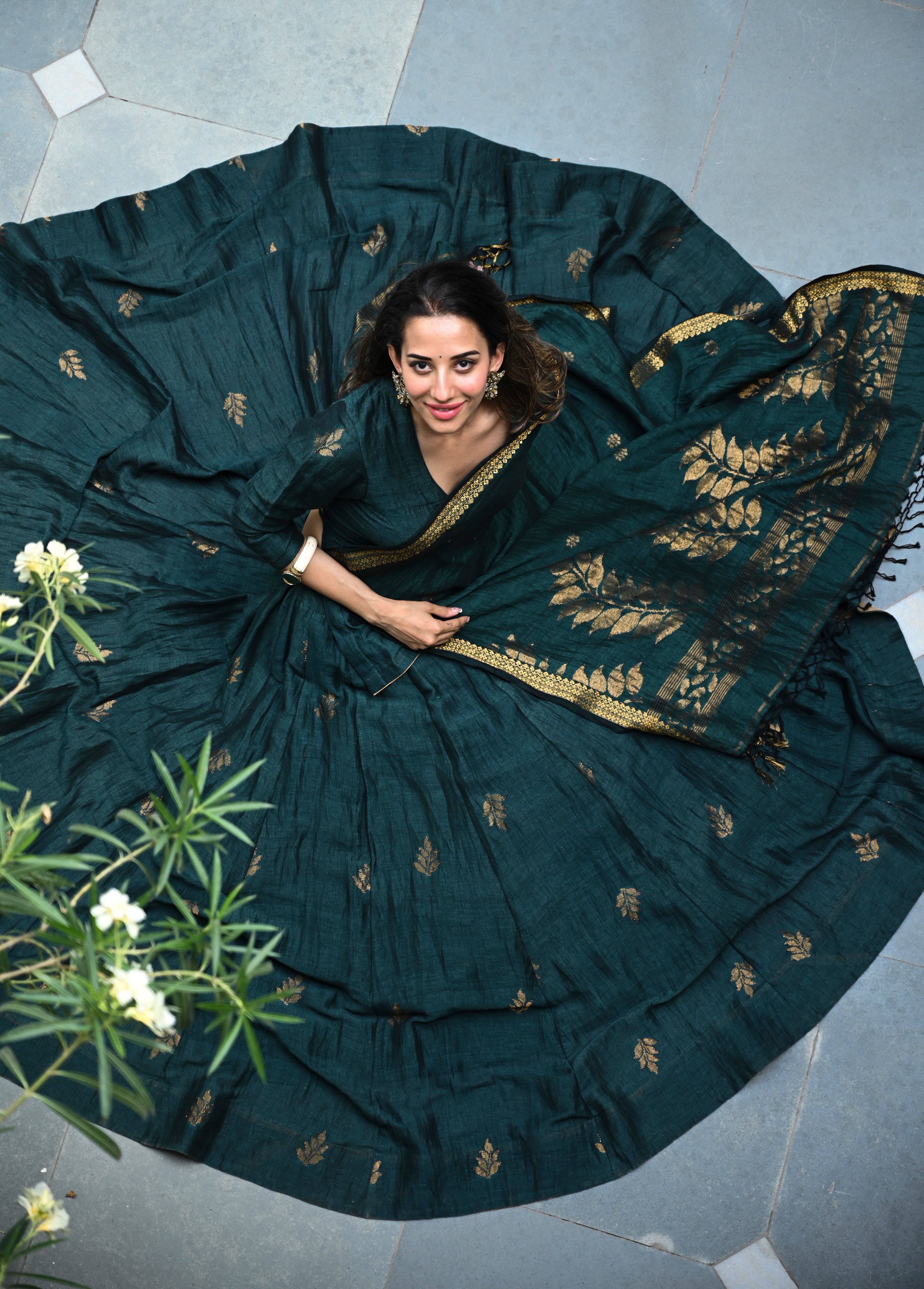 Rajasi Jamdani Lehenga