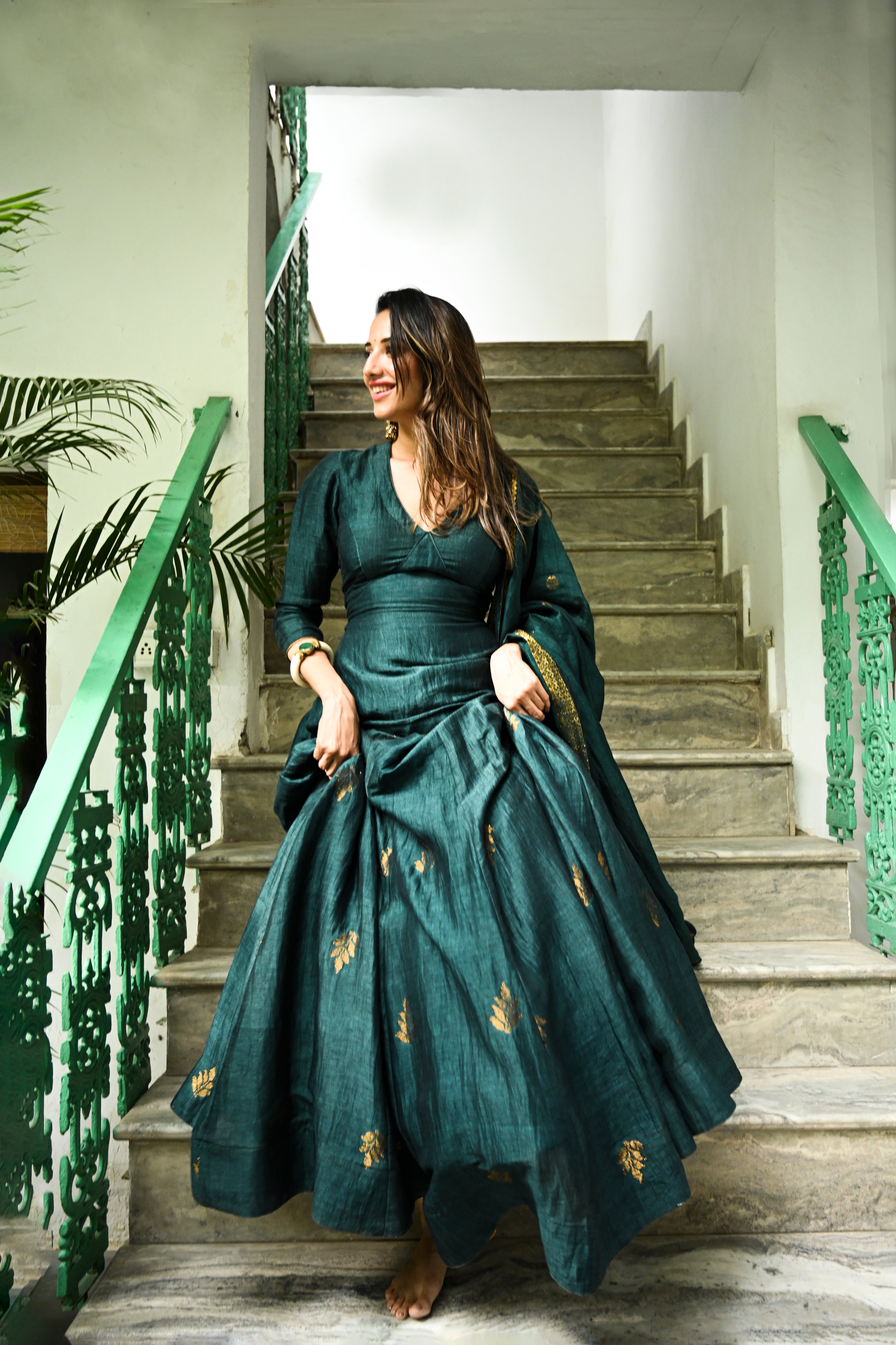 Rajasi Jamdani Lehenga