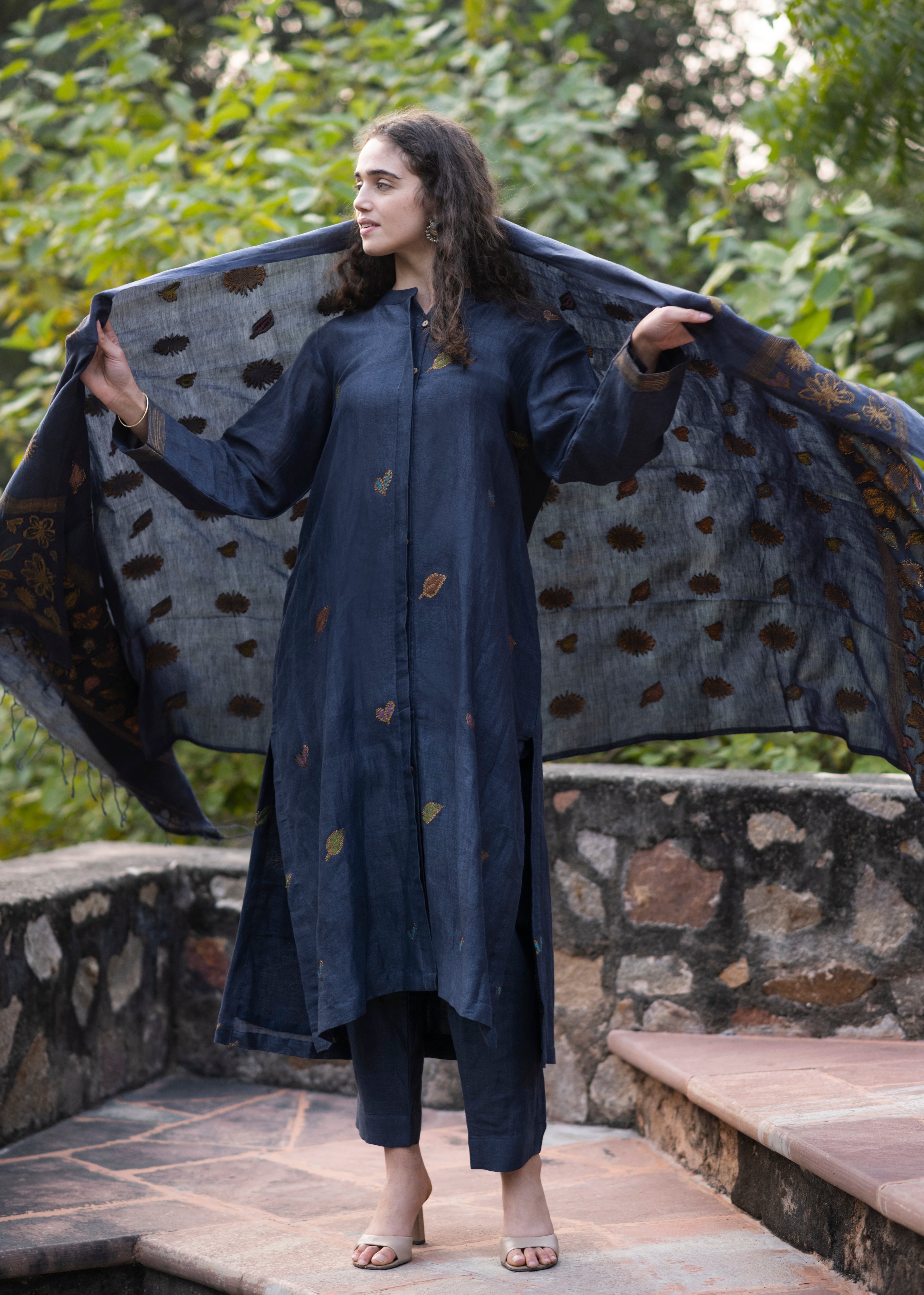Pure Linen Jamdanis